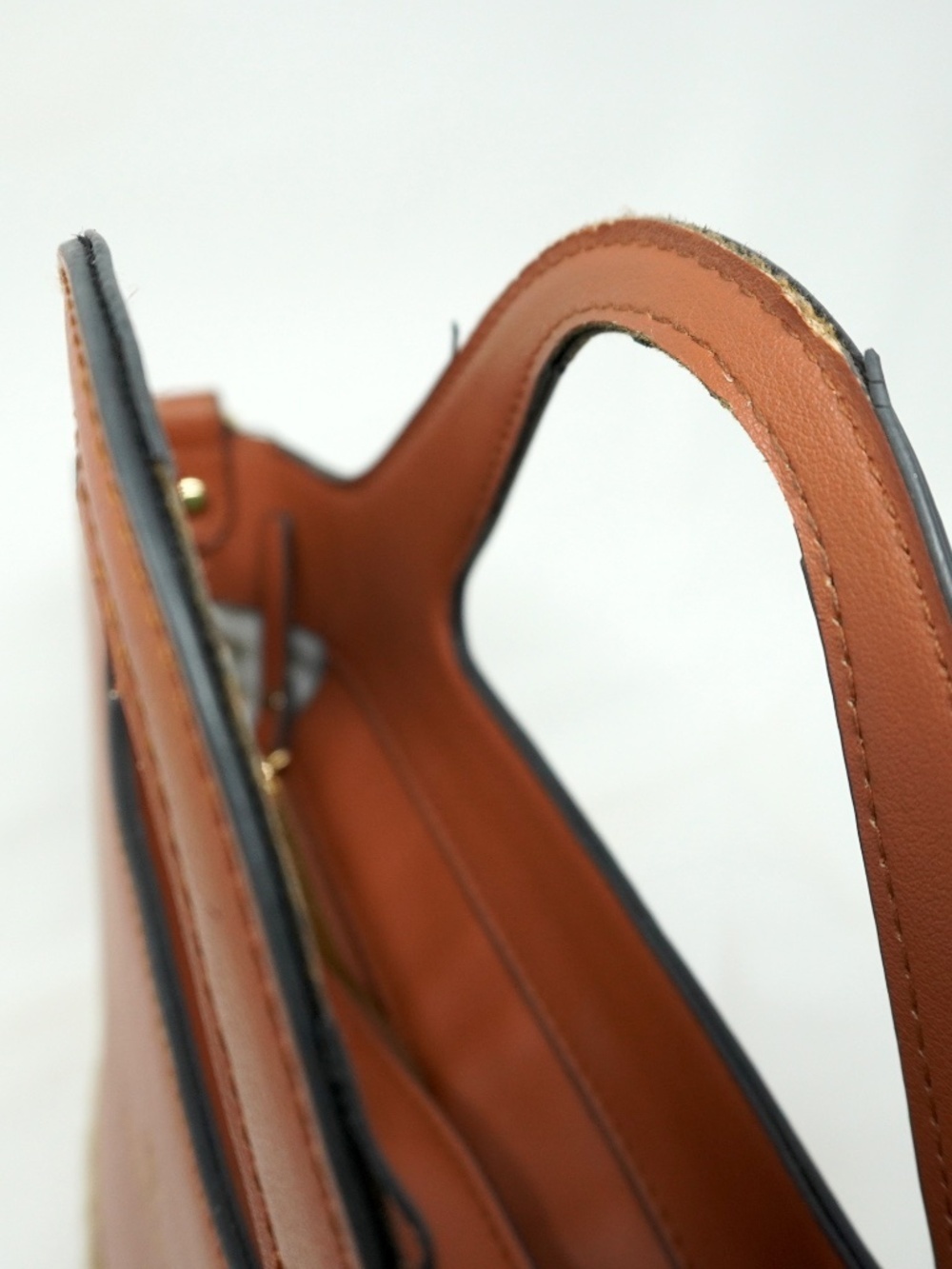 NANETTE LEPORE Straw Faux Leather Crossbody Bag Handbag Zip top Camel Beach - Picture 3 of 4